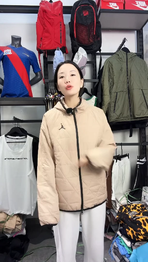 686编码 瑕疵款直播间过款为准 尺码L
