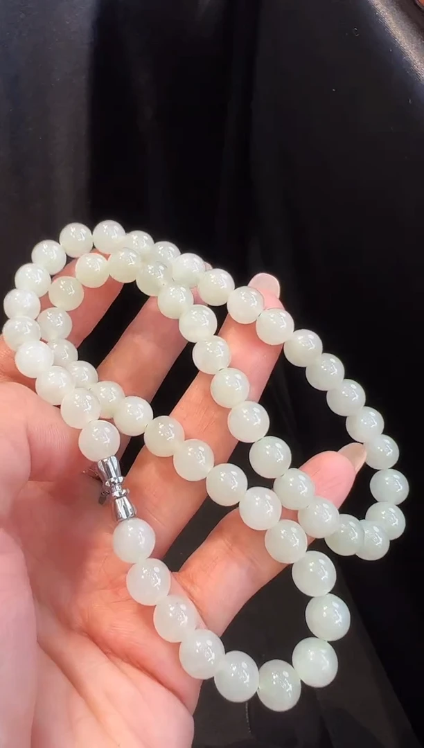 颈饰未镶嵌和田玉珠链