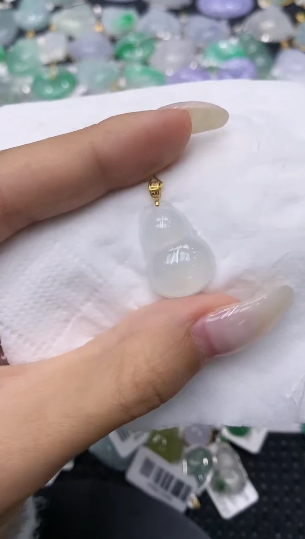 颈饰18K金镶嵌翡翠11111111111