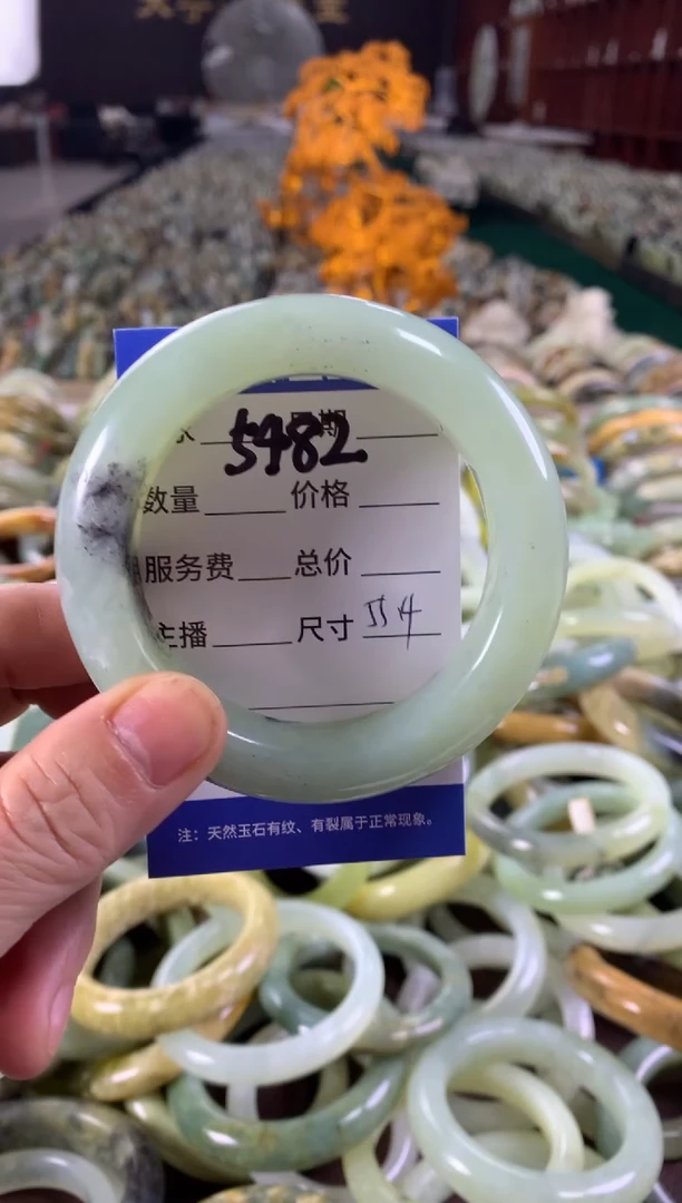 未镶嵌蛇纹石玉手镯5482