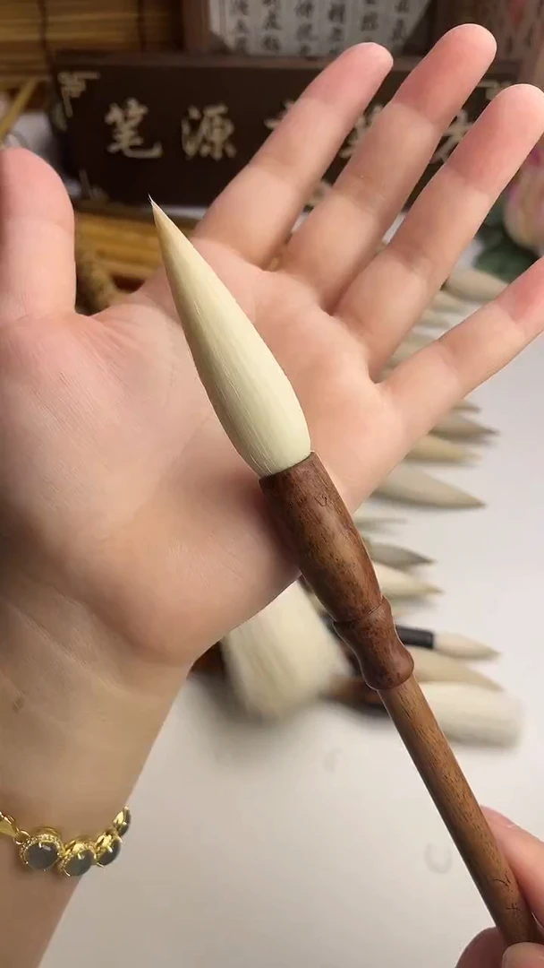 出峰5.5口径1.1纯老羊毫檀木杆1支