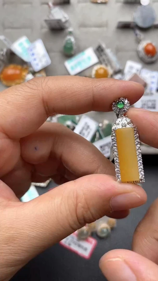 银S925镶嵌戒指翡翠1