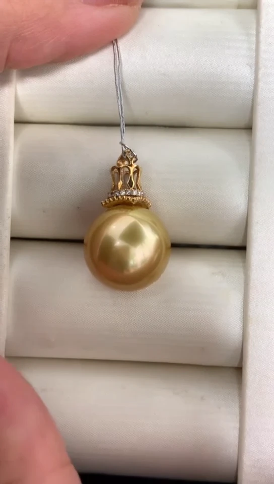 18K金镶嵌吊坠(不含链)定制海水珍珠缘*14-15mm南洋金珠