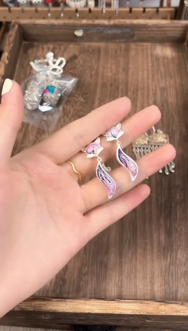 织绣民族风非遗老绣饰品053