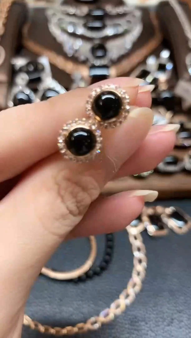 18K金镶嵌翡翠耳饰z170 不退换