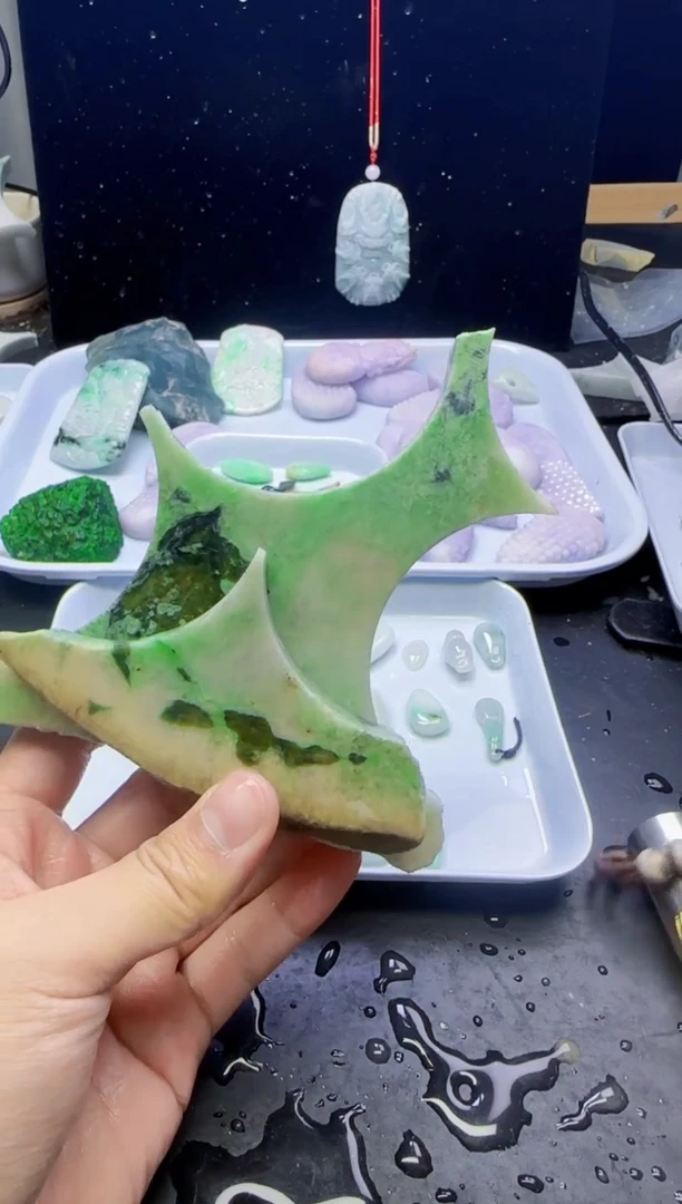 颈饰未镶嵌翡翠041天然A货翡翠