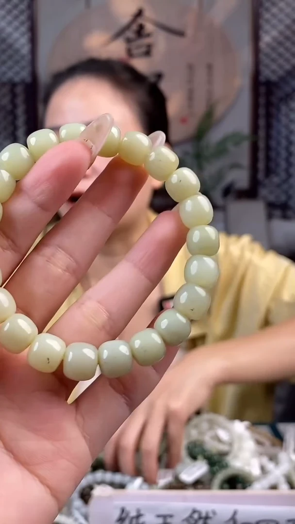 和田玉未镶嵌颈饰拍一发一