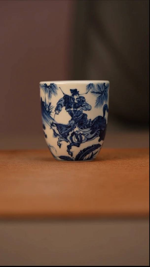 陶瓷幽蓝溪堂人物手雷杯（2号釉）