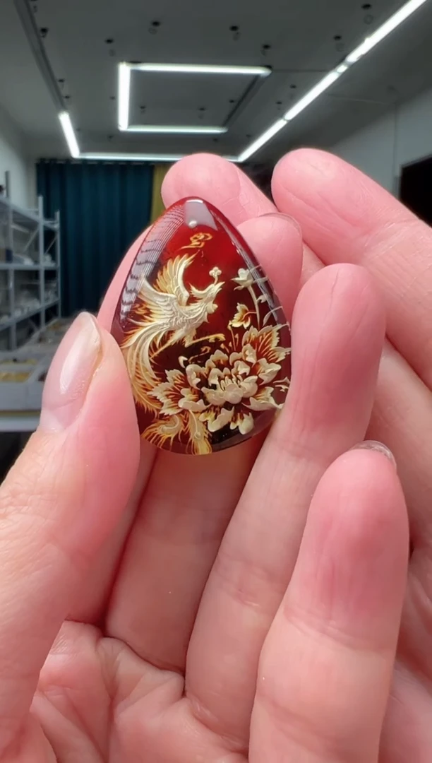 琥珀颈饰未镶嵌吊坠