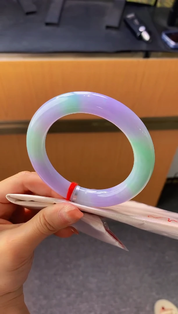 未镶嵌手镯翡翠-N70 圈口57.1 全款9.2万 定金2万