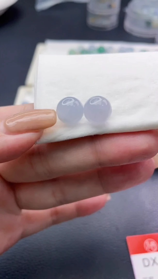 未镶嵌定制翡翠?**?珠子