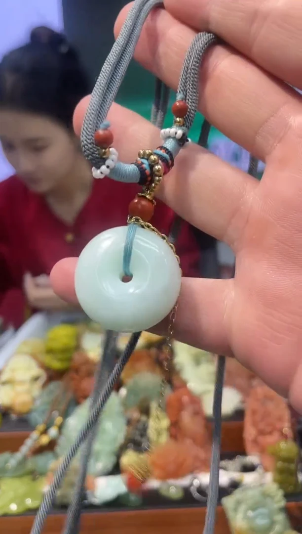 【闪购商品】岫玉吊坠未镶嵌·