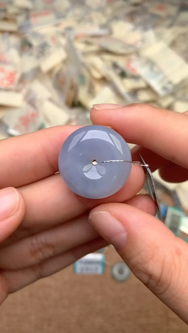 未镶嵌挂件翡翠 —