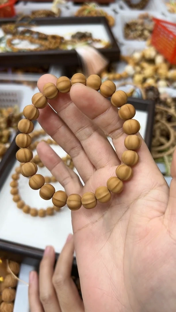 手串猴头核桃卡10mm左右精品原皮 鲨鱼背  单圈