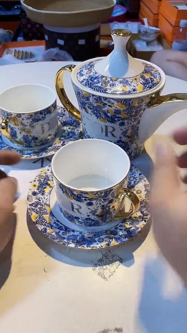 杯鸿辉家品牌瓷器，京东包邮！