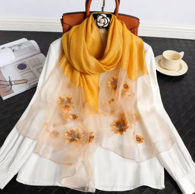 C254 星辰花 黄色 桑蚕丝羊毛刺绣丝巾围巾披肩70*180