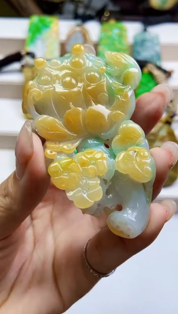 颈饰未镶嵌翡翠翡翠A货