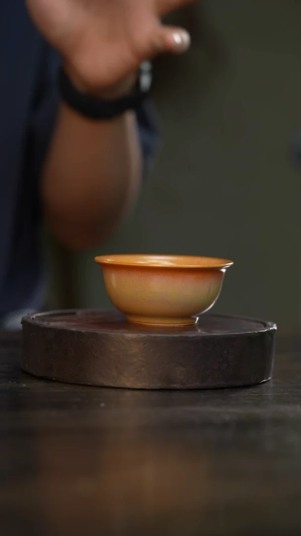 4柴房陶瓷柴烧焦糖主人杯，因柴烧特性，每只都略有不同~