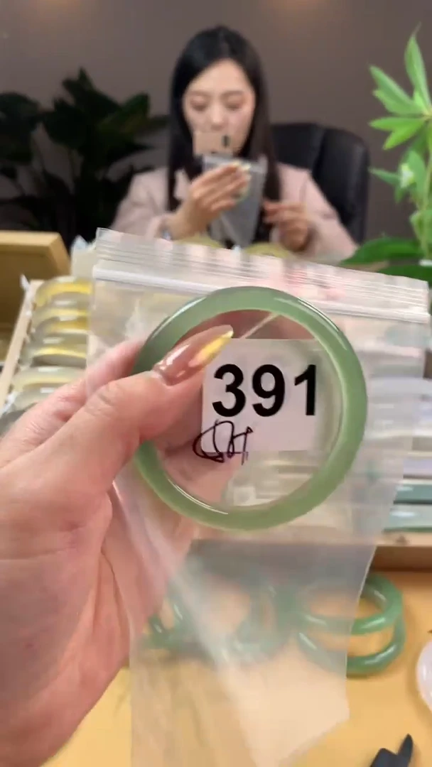 【闪购商品】玛瑙/玉髓手镯未镶嵌391