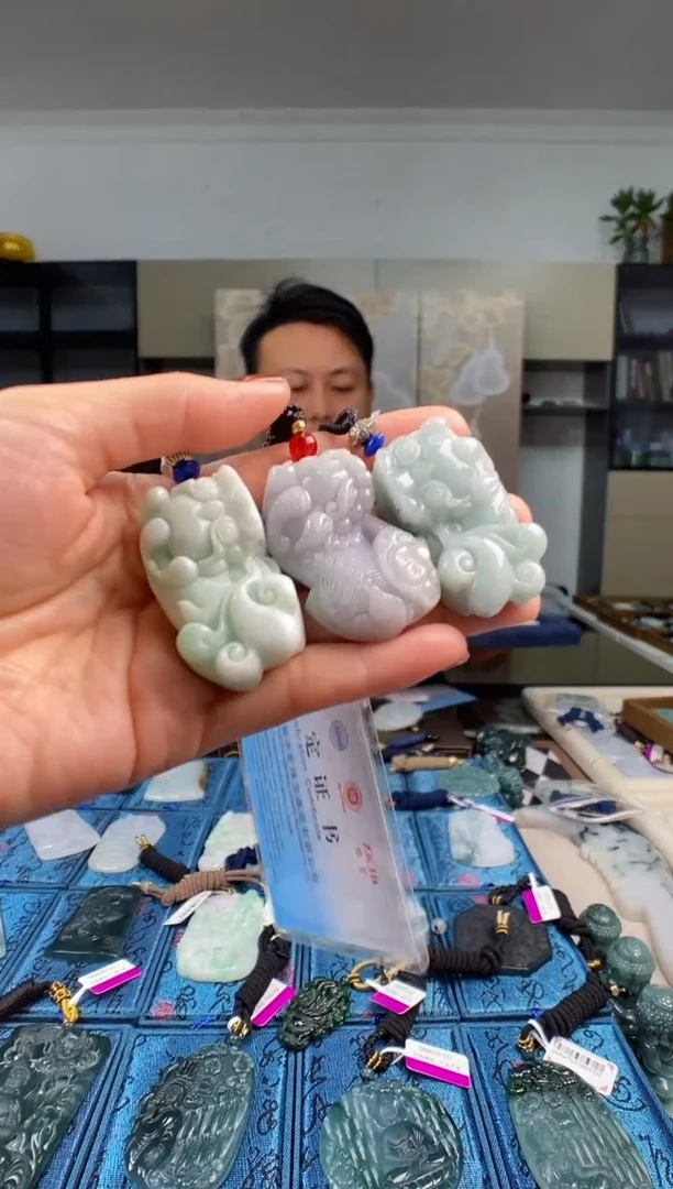 颈饰未镶嵌翡翠多样性发其一