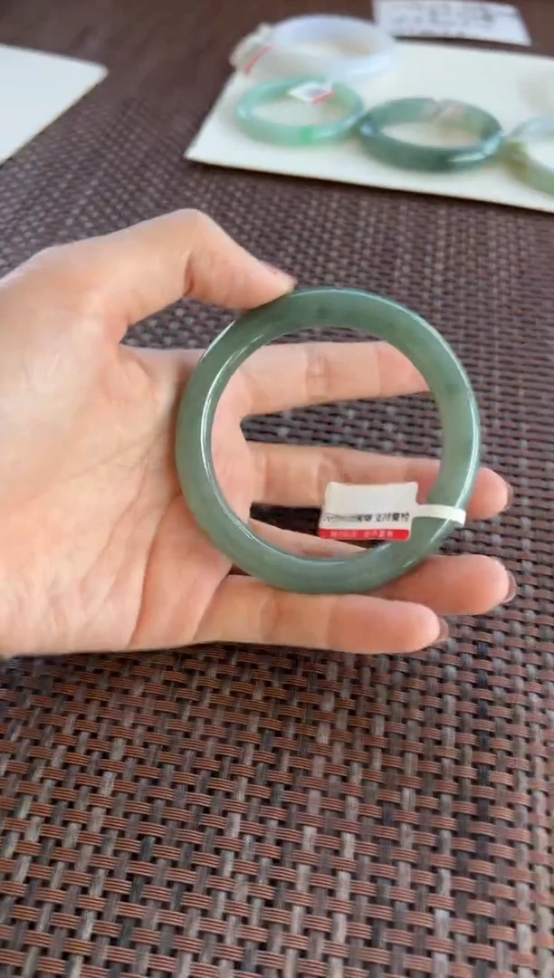 【闪购商品】翡翠手镯未镶嵌14号55.5*8.8*9