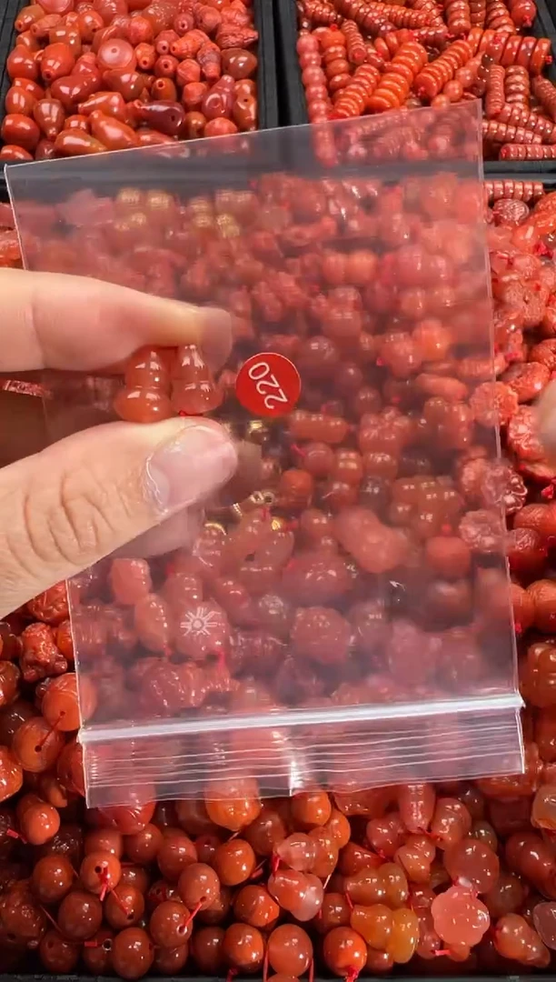 【闪购商品】南红玛瑙颈饰未镶嵌1