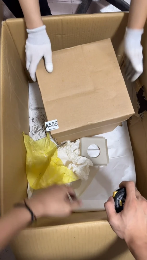 瓷片金*生555 中古商品，谨慎购买