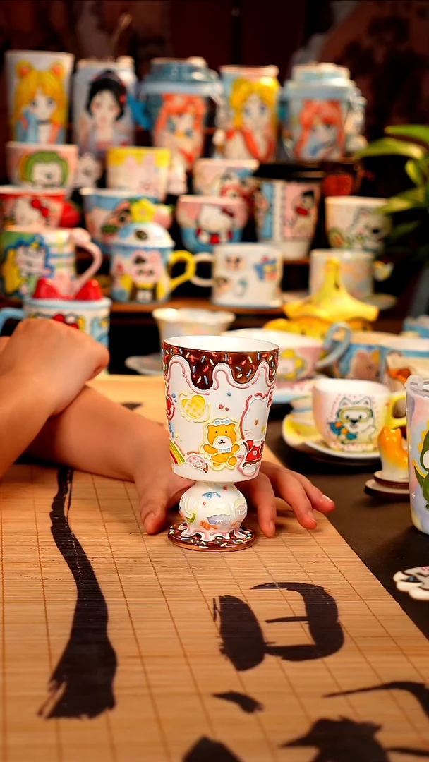 景德镇全手工手绘杯杯