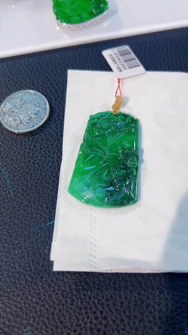 颈饰18K金镶嵌翡翠缅料A货/支持复检/一件