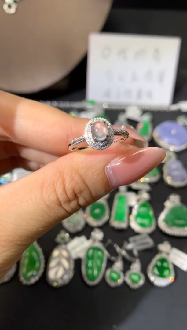 翡翠18K金镶嵌吊坠(不含链)戒指