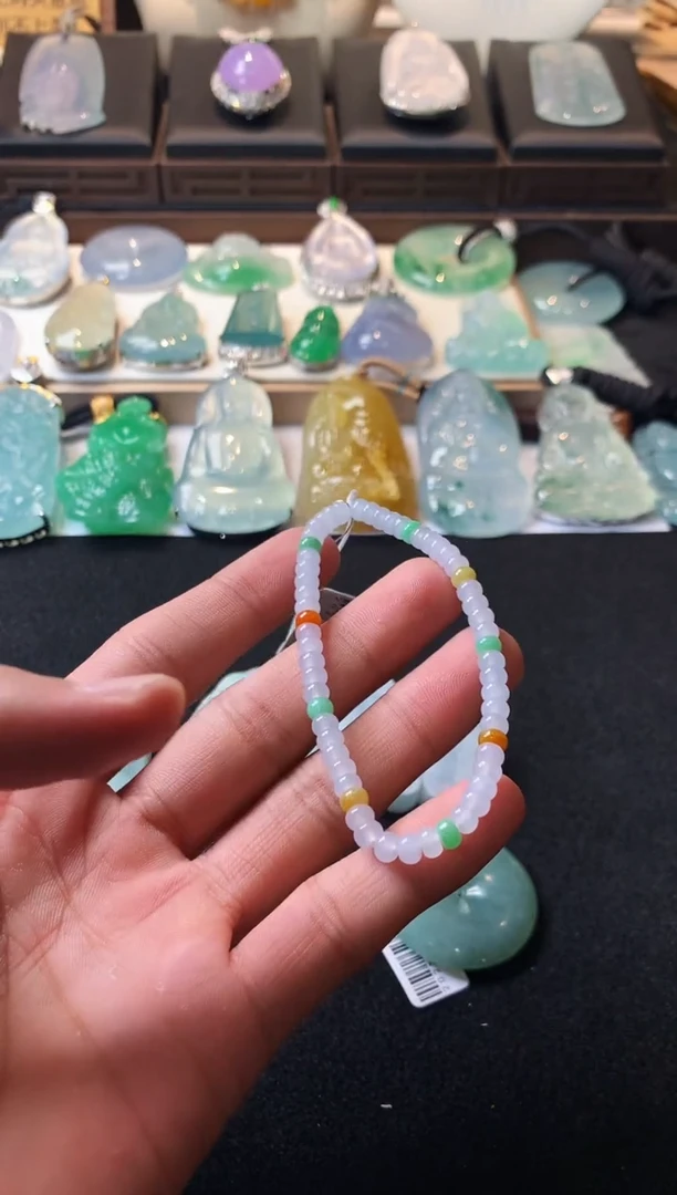 未镶嵌定制翡翠趴**。  S毛货不退不换