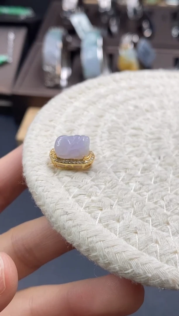 颈饰银S925镶嵌翡翠嘴****煙7746