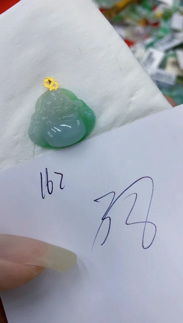 翡翠18K金镶嵌颈饰111111111111