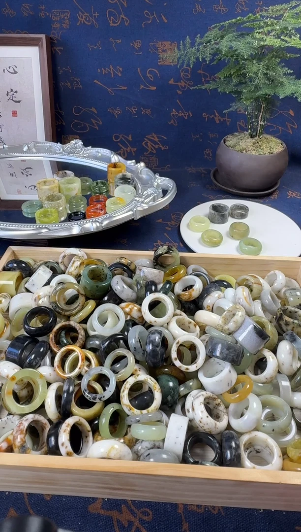 未镶嵌蛇纹石玉戒指178