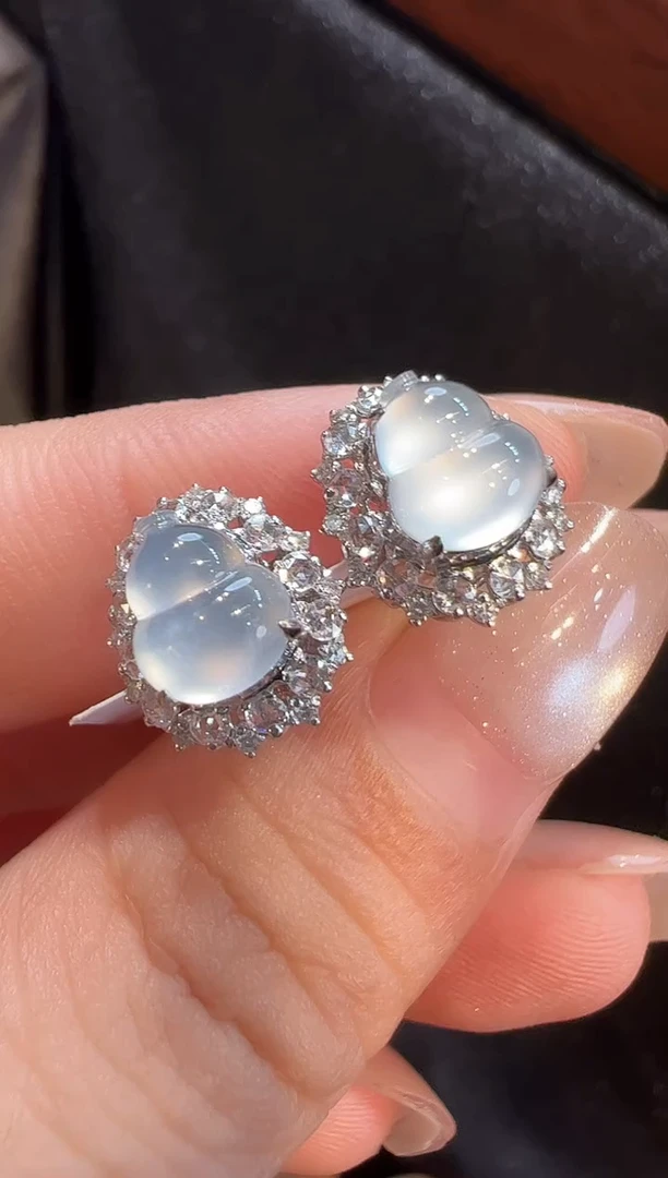 18K金镶嵌翡翠耳饰AL6耳钉