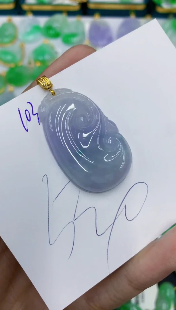 翡翠18K金镶嵌颈饰1111111111
