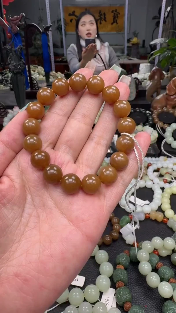 未镶嵌手串和田玉新疆且末金山红糖卡12