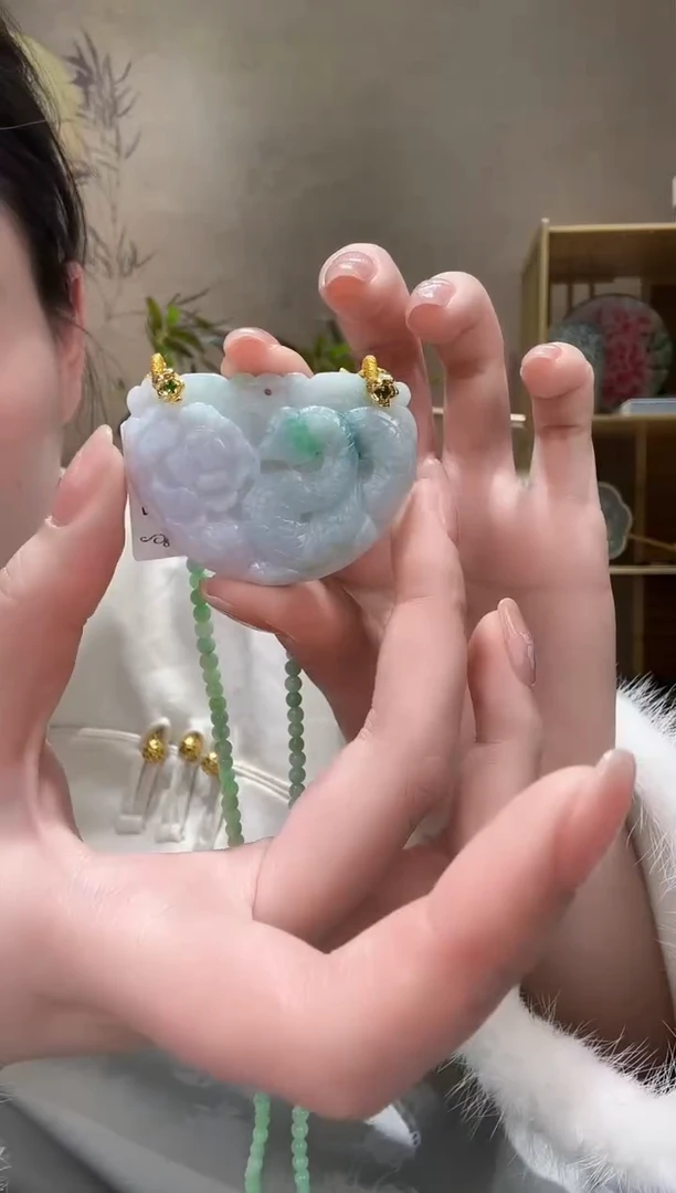 【闪购商品】翡翠颈饰未镶嵌吊坠