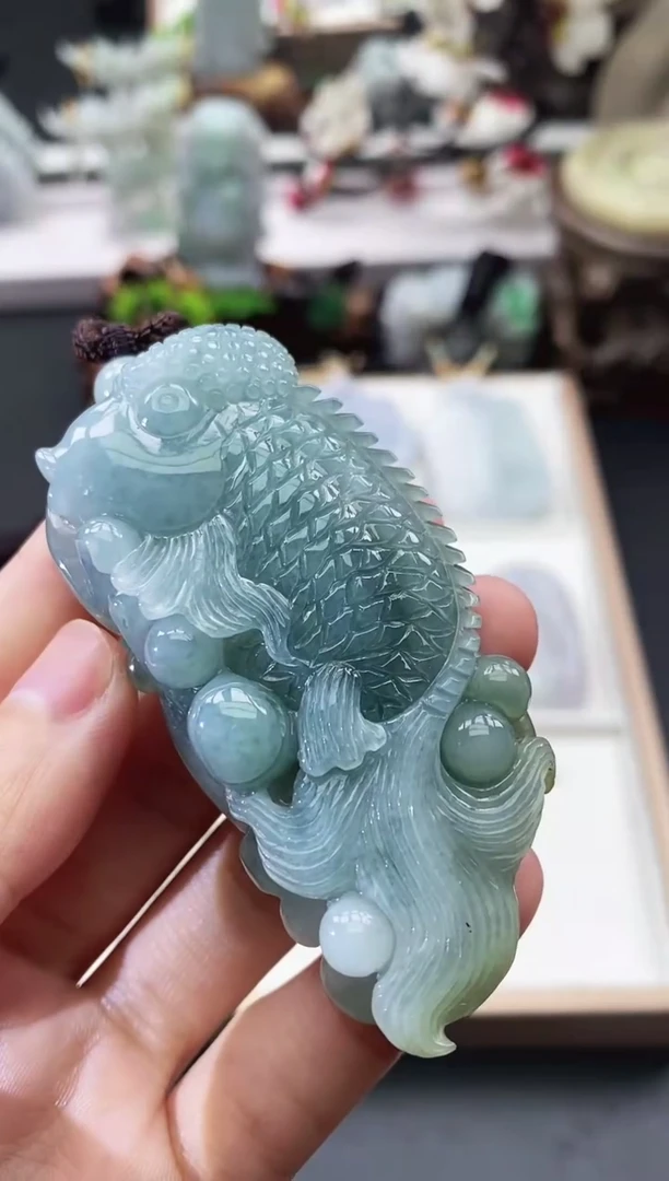 翡翠未镶嵌颈饰天然缅甸A货翡翠