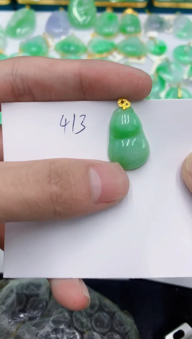 颈饰18K金镶嵌翡翠1111111