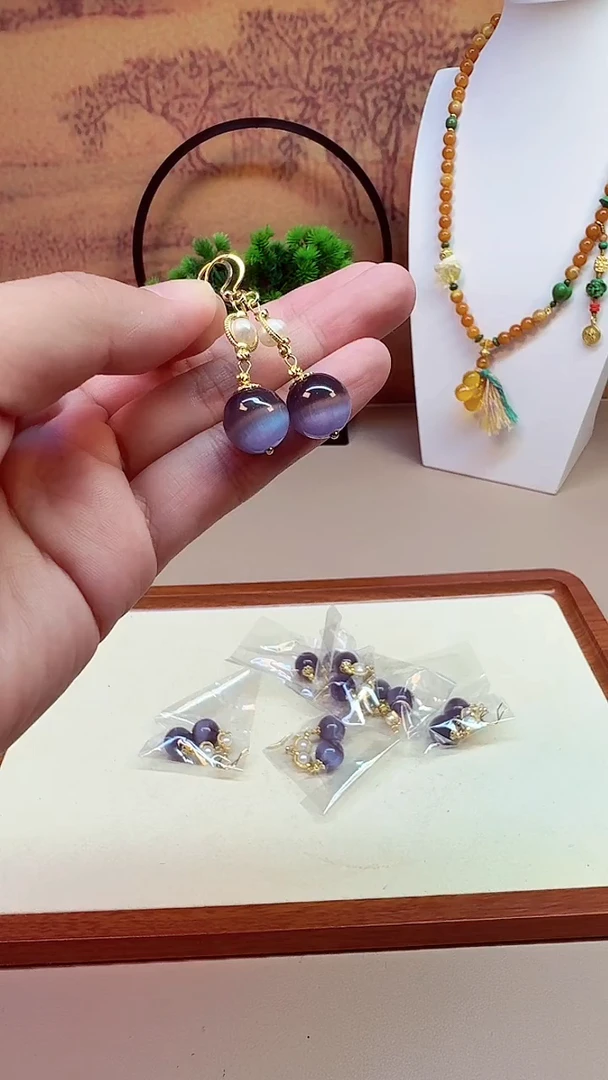 14K金镶嵌耳钉玛瑙/玉髓E221