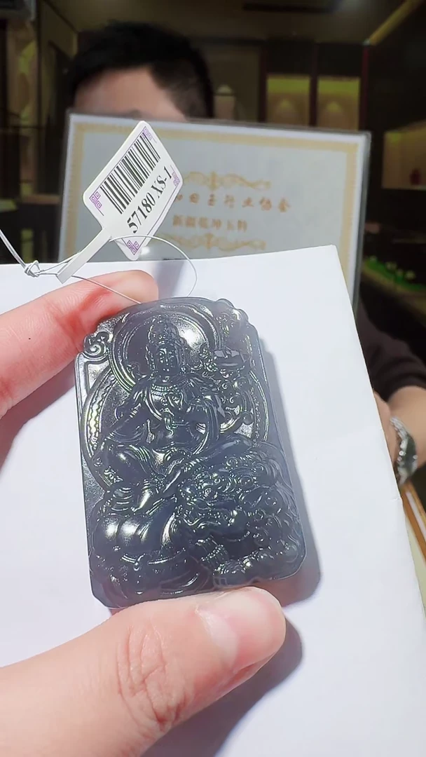 定制和田玉玉润名家天然和田玉（拍一发一）