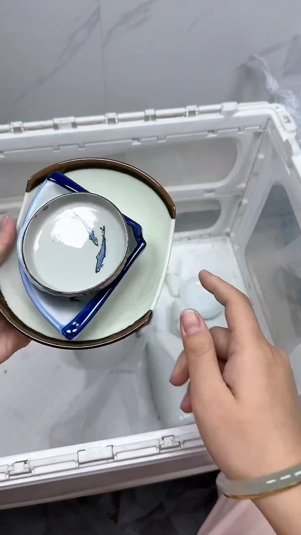 【闪购商品】1549回流瓷器默认微瑕，18.8包邮