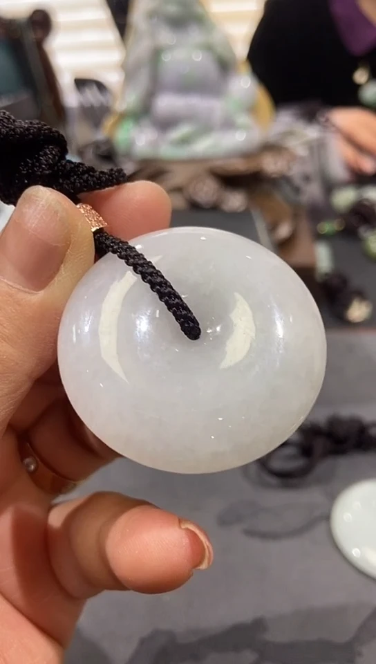 翡翠未镶嵌颈饰吊坠