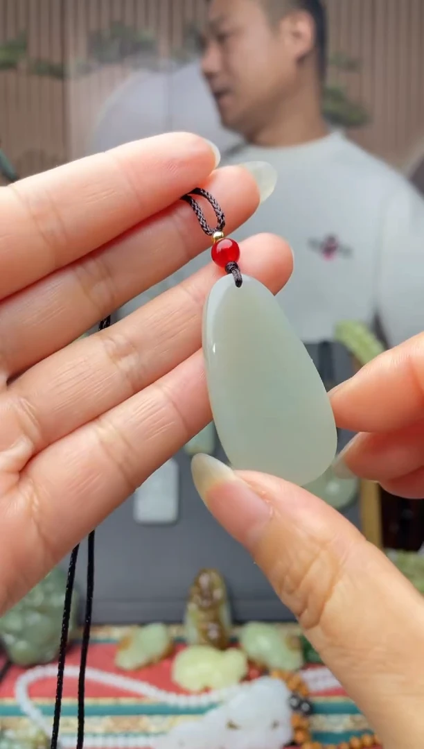 颈饰未镶嵌和田玉拍一发一