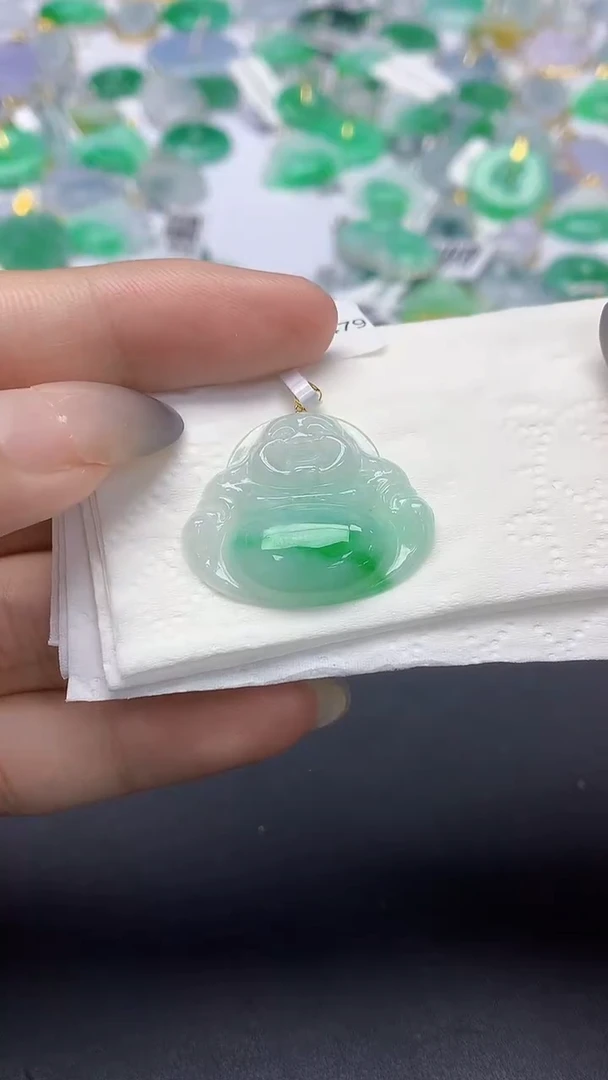 翡翠18K金镶嵌颈饰 天然缅甸a货翡翠