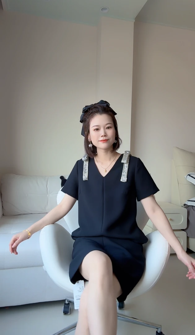 2025年夏季洋气轻奢时尚显瘦减龄名媛裙子连衣裙25012