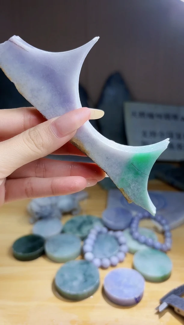 翡翠未镶嵌颈饰翡翠A货 温谭498