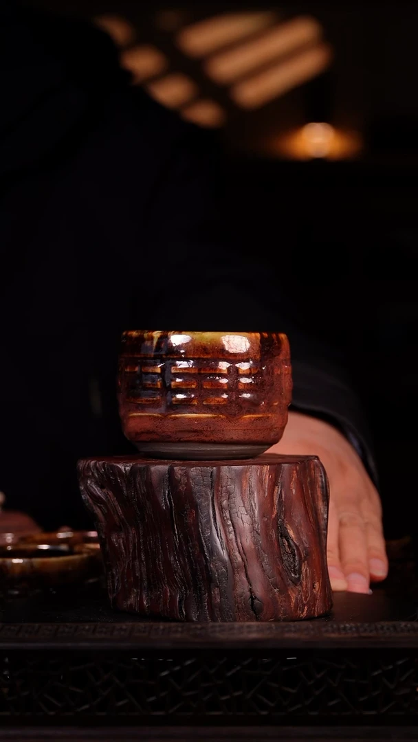 其他钧瓷钧窑瓷器无匣钵裸烧柴烧炭烧纯手工手刻八卦杯85*60mm