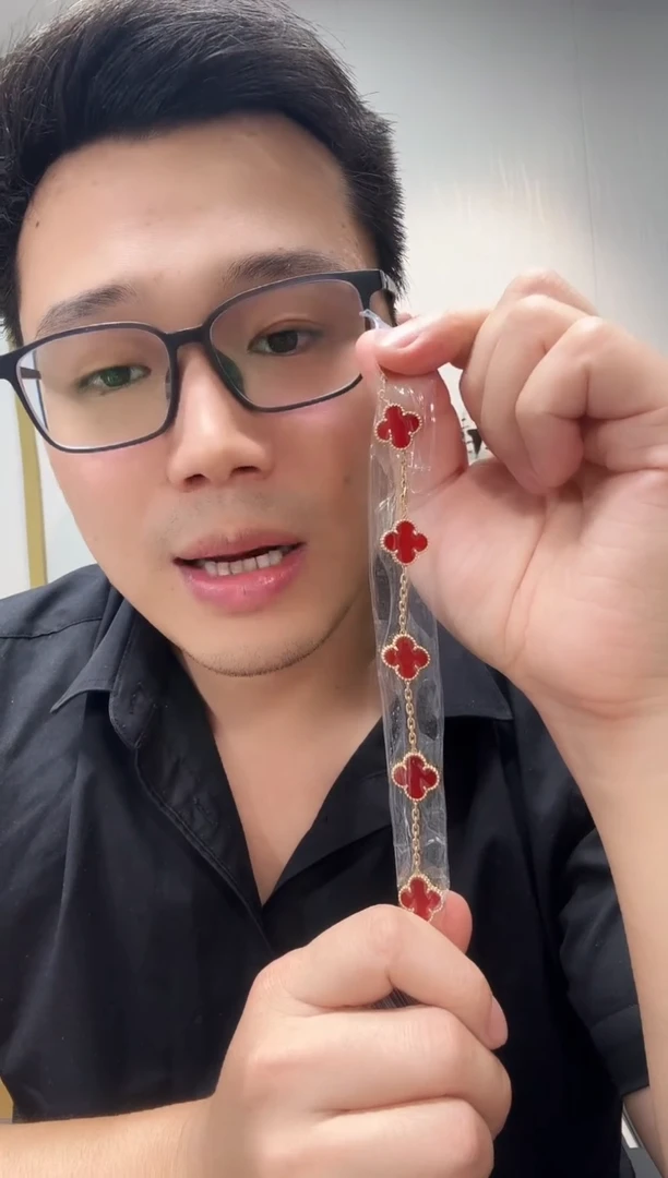 18K金镶嵌手链玛瑙/玉髓꧁****꧂红色k黄，五花手链